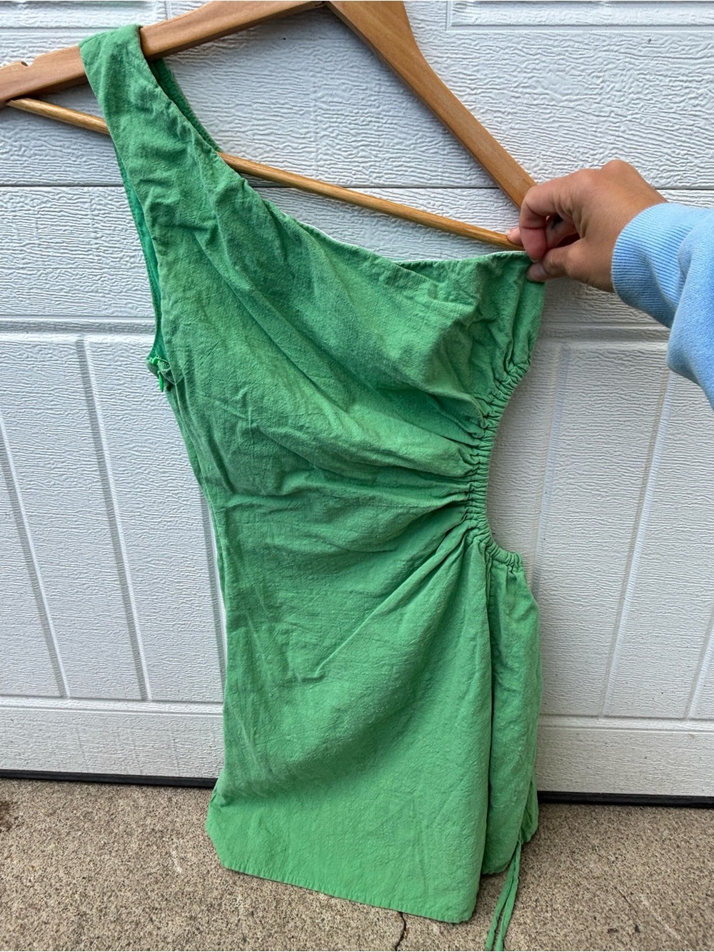White fox cut out dress XS